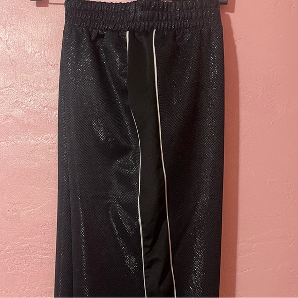 Shimmery sweatpants black and white - Picture 9 of 9